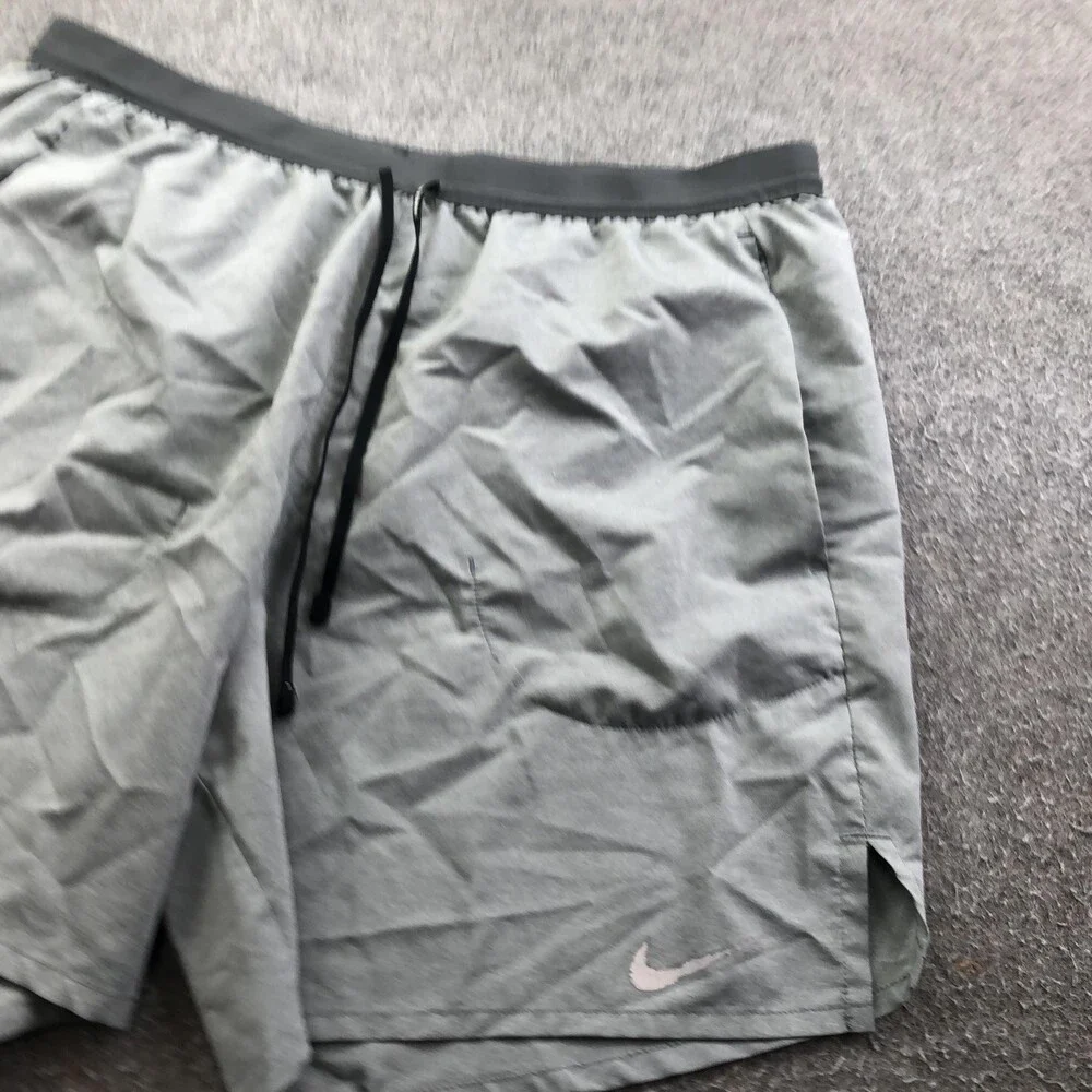 Nike Shorts Mens Large Gray Dri-FIT 9 Inch Athletic Running Gym Pockets